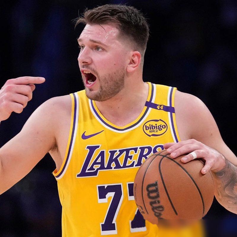 球盟会官方-关于从东契奇在湖人比赛中伤愈复出到关键时刻埃因霍温调整名单以备中超，山东男篮赛前临场应变的信息